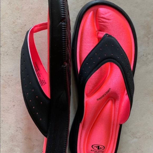 NWOT Athletics Flip Flops - Picture 2 of 4